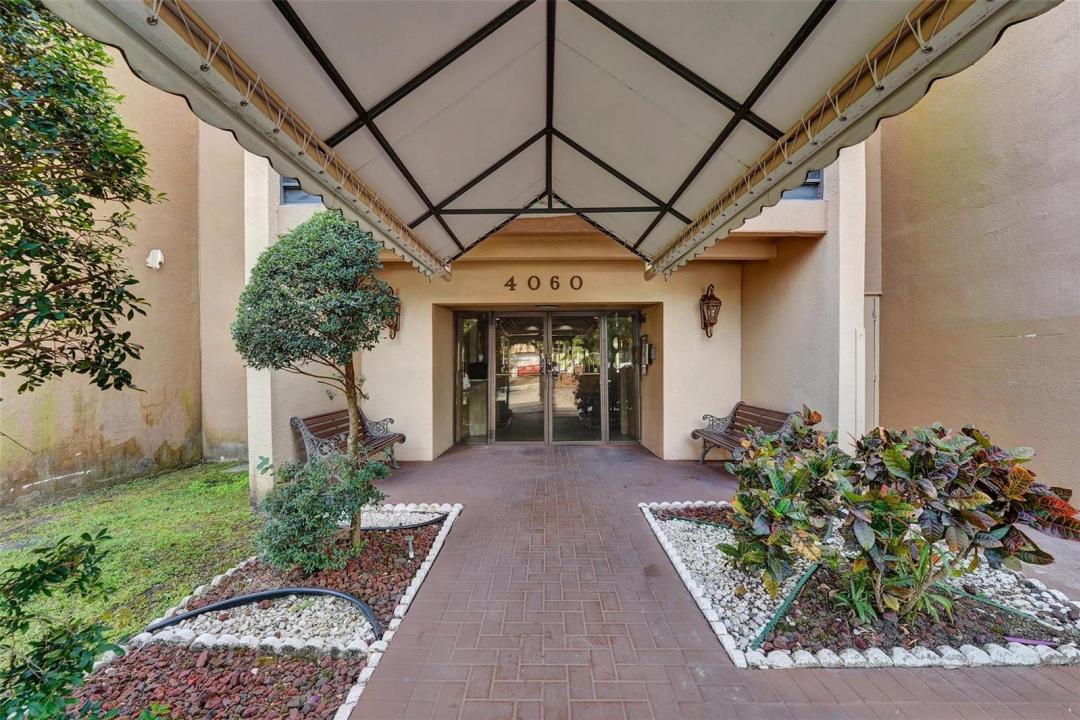 4060 N Hills Drive 32, Hollywood, Flórida 33021, Estados Unidos