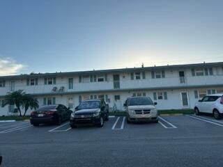 1117 Lake Terrace 105, Boynton Beach, Floride 33426, États-Unis
