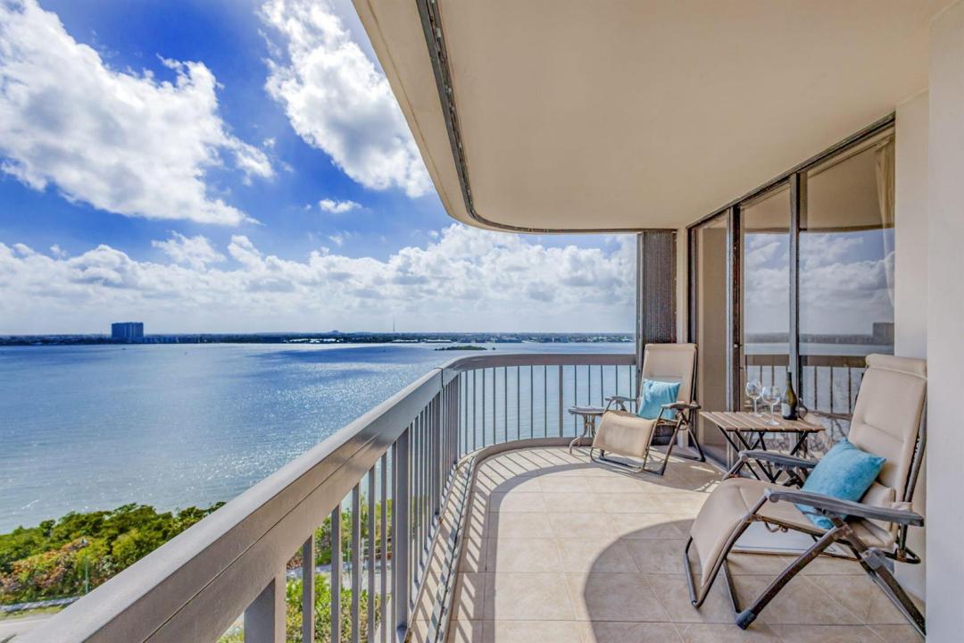 5380 N Ocean Drive 15 A, Singer Island, Florida 33404, USA