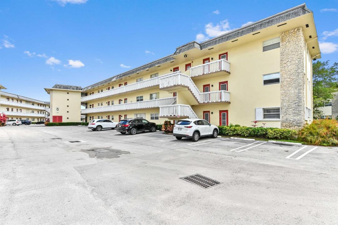 4321 NW 16th Street C302, Lauderhill, Flórida 33313, Estados Unidos
