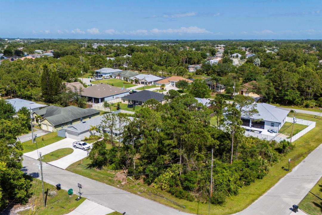 5489 NW Brent Court, Port St. Lucie, Floride 34986, États-Unis