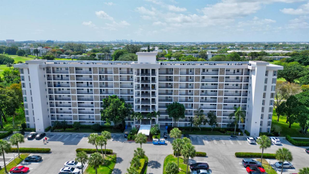 3050 N Palm Aire Drive 505, Pompano Beach, Floryda 33069, USA