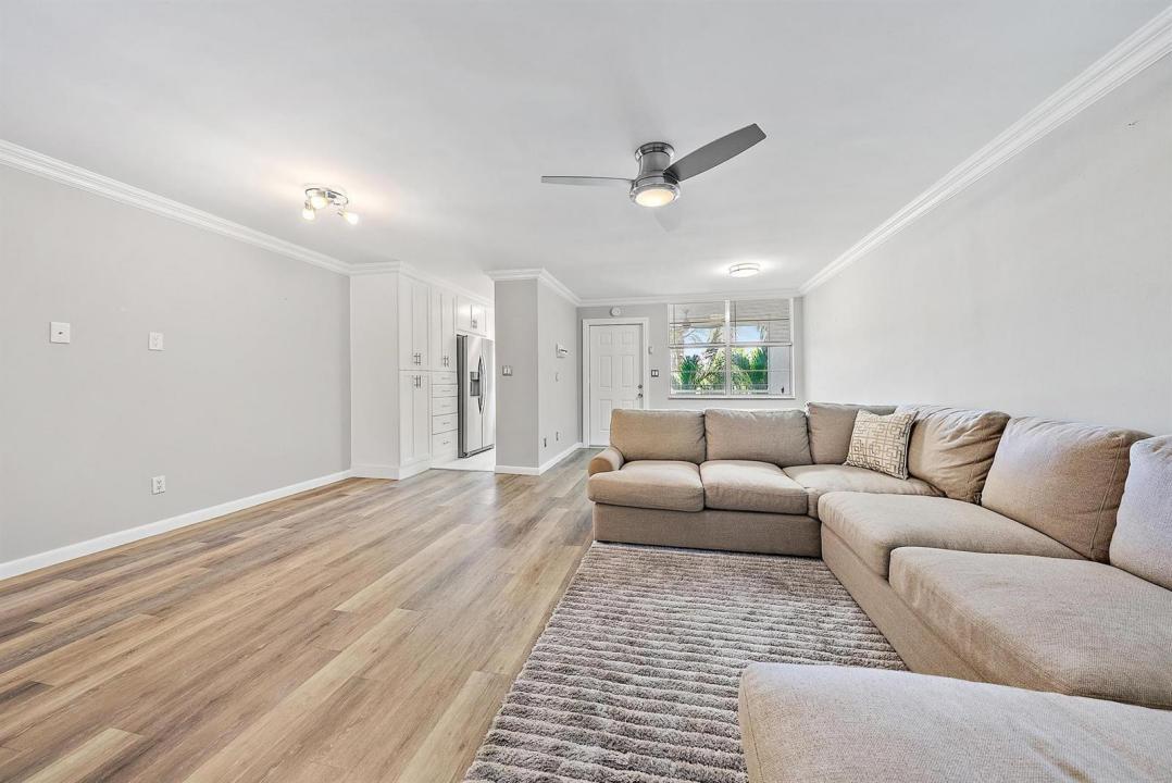 109 Paradise Harbour Boulevard 307, North Palm Beach, Floryda 33408, USA