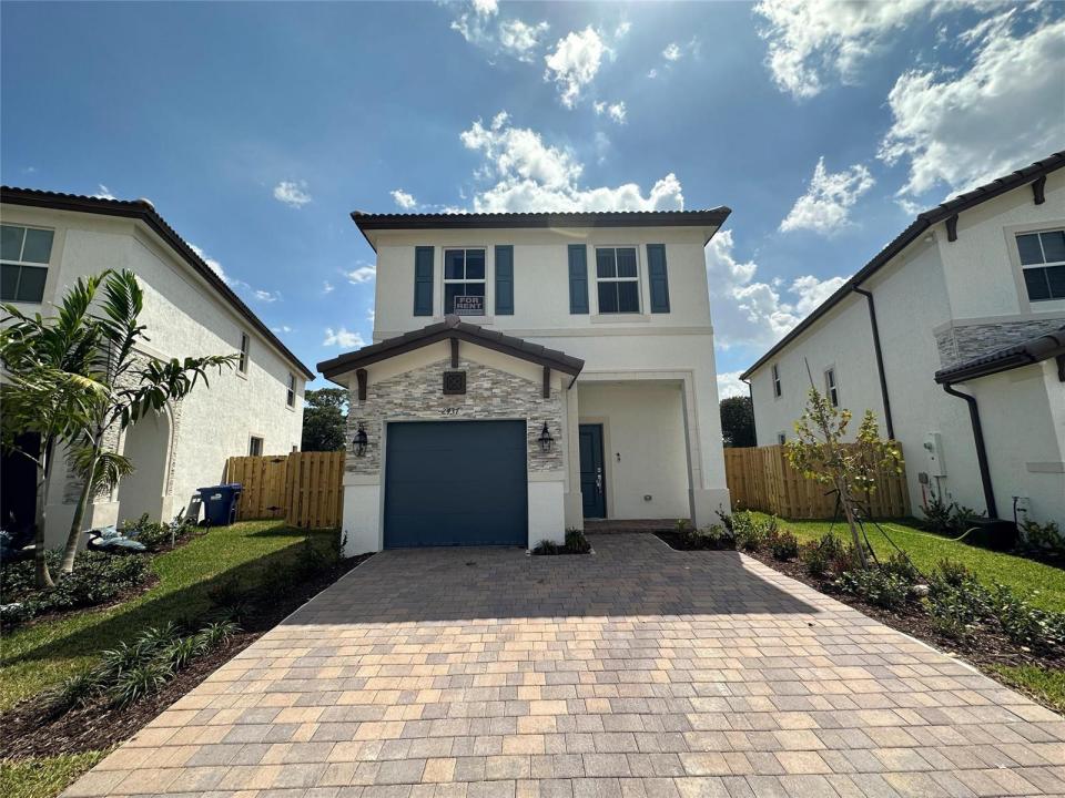 2437 NW 131st Circle, Miami, Floride 33167, États-Unis