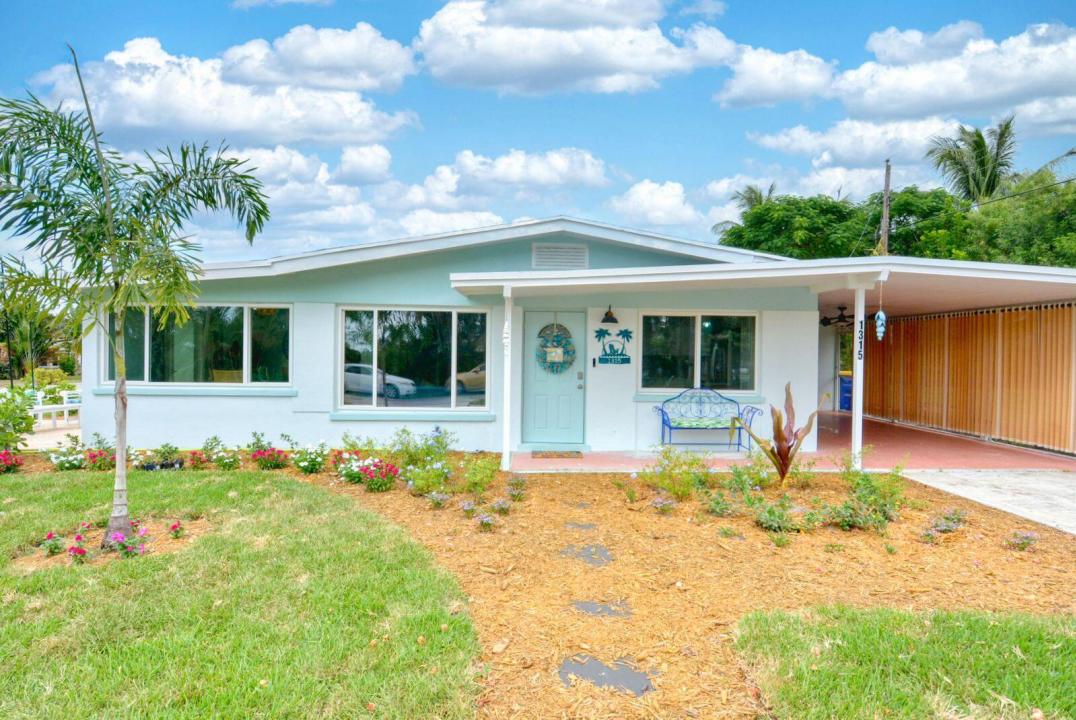 1315 NE Flora Place, Jensen Beach, Floride 34957, États-Unis