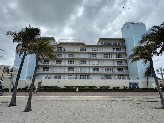 300 Oregon Street 401, Hollywood, Floride 33019, États-Unis