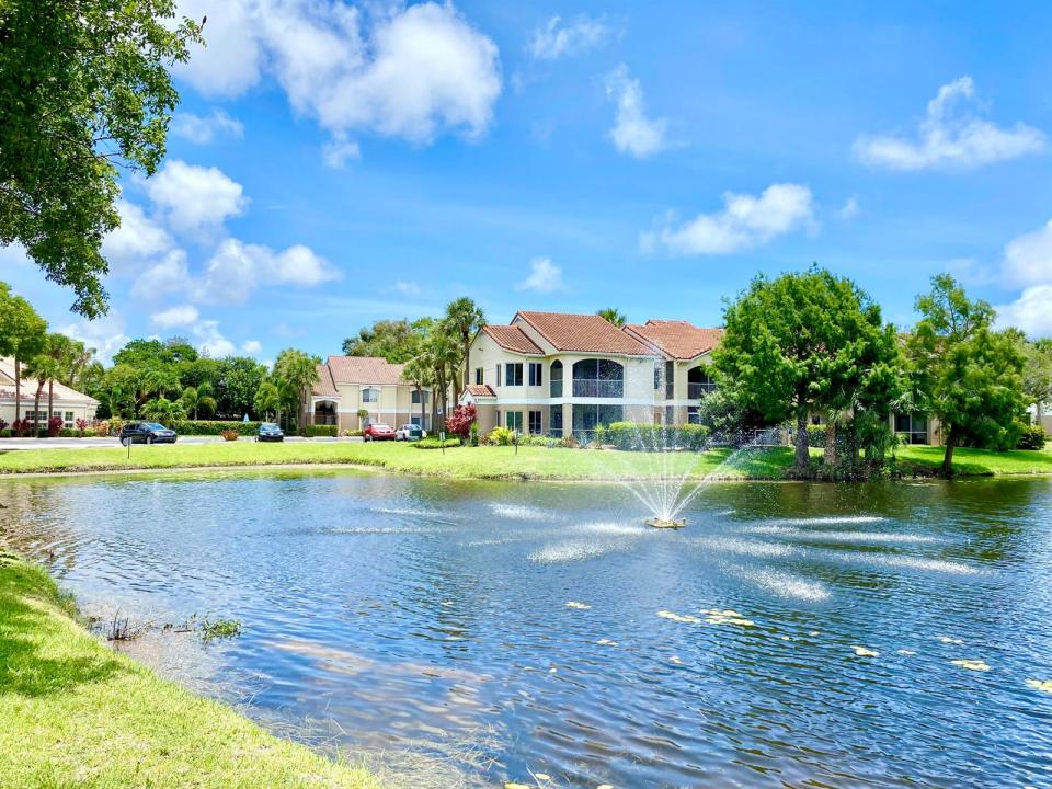 815 W Boynton Beach Boulevard 7-102, Boynton Beach, Floride 33426, États-Unis