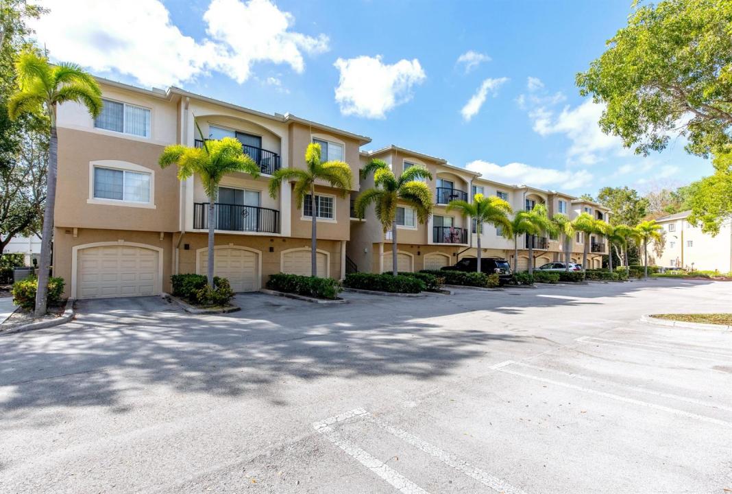 1100 Crestwood S Court 1110, Royal Palm Beach, Florida 33411, Stati Uniti