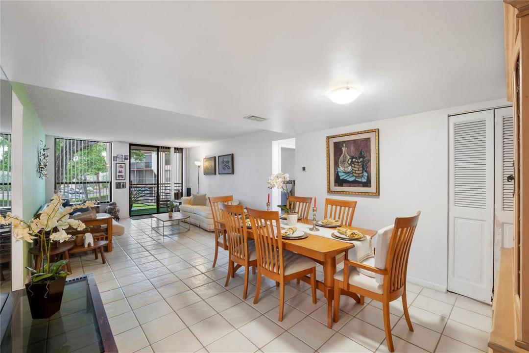 7750 W Mcnab Road 203, Tamarac, Floride 33321, États-Unis