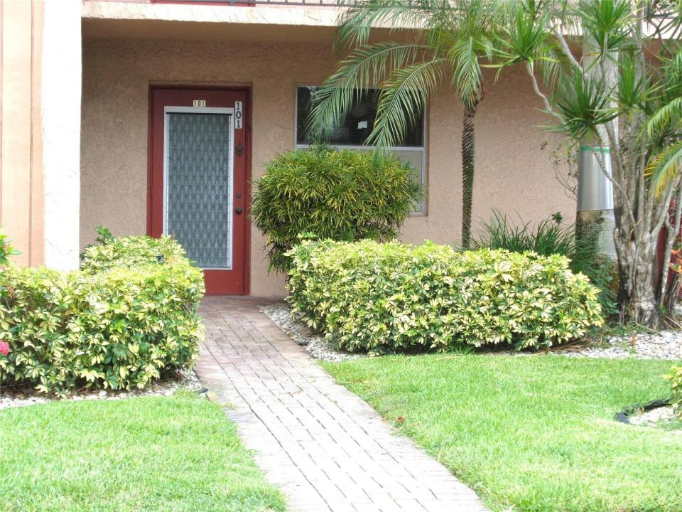 7320 Lake Circle Drive 101, Margate, Florida 33063, Stati Uniti