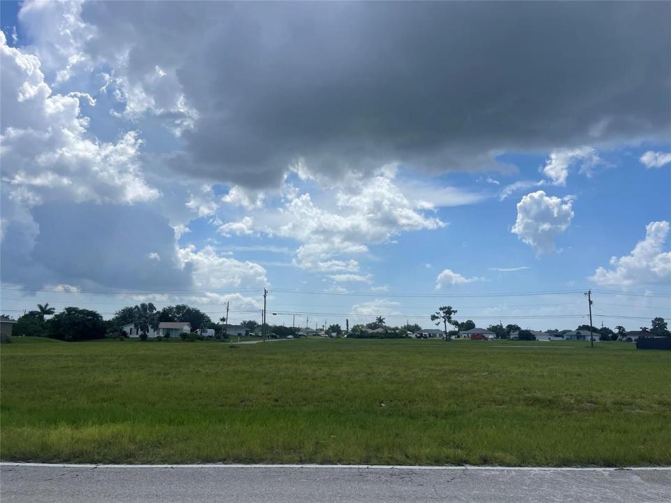 2616 Santa Barbara Boulevard, Cape Coral, Floride 33993, États-Unis