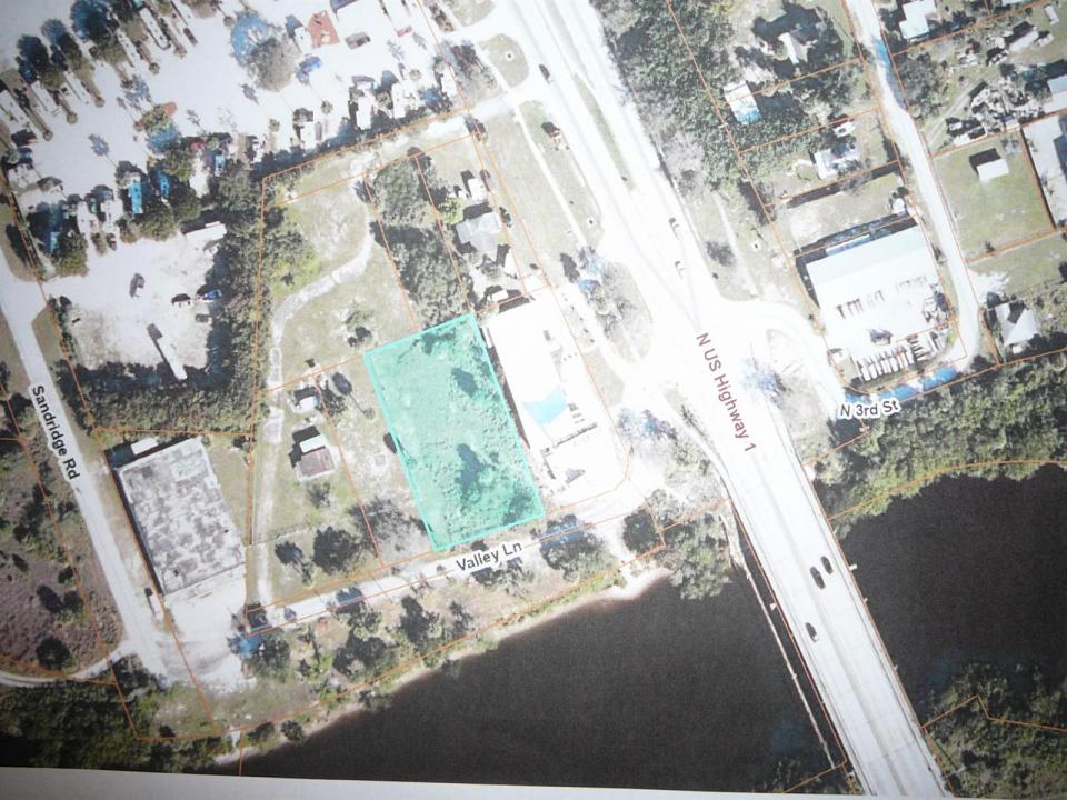 904 Valley Lane, Fort Pierce, Florida 34946, Stati Uniti