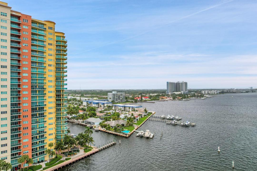 2640 Lake Shore Drive 2011, Riviera Beach, Florida 33404, USA