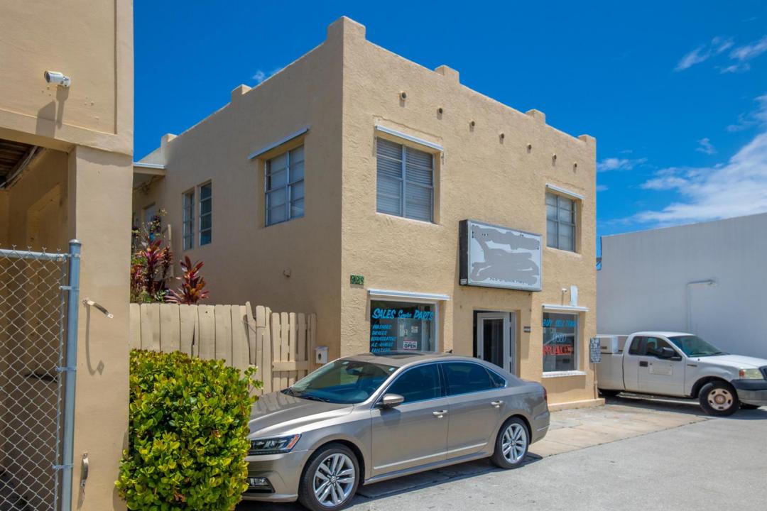 928 S Dixie Highway, Floryda 33460, USA