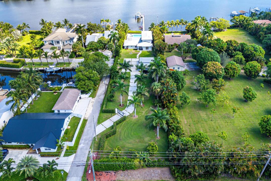 5447 Center Street, Jupiter, Florida 33458, Stati Uniti