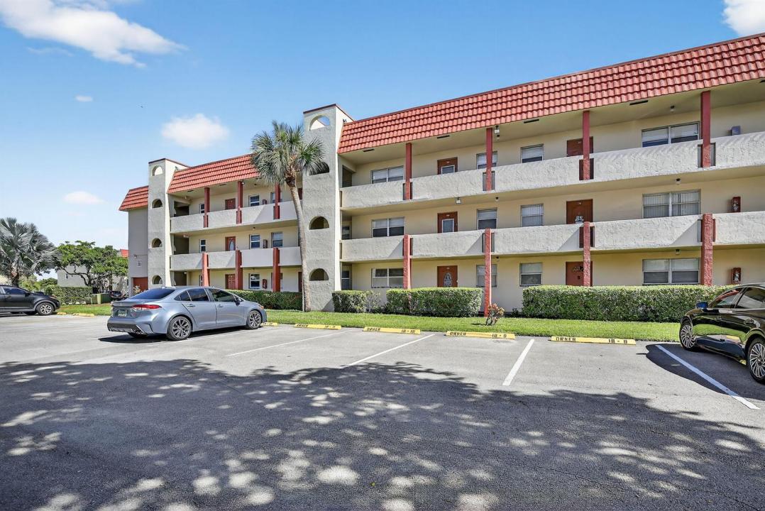 2951 Sunrise Lakes E Drive 107, Sunrise, Florida 33322, Stati Uniti