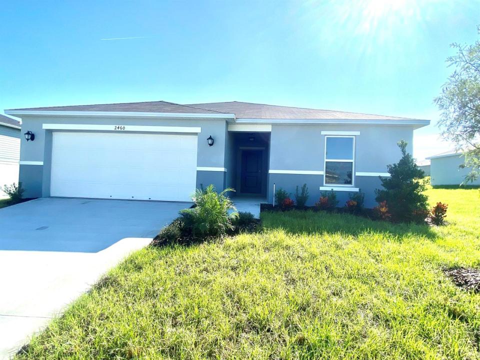 2460 Begonia Street, Floride 34753, États-Unis