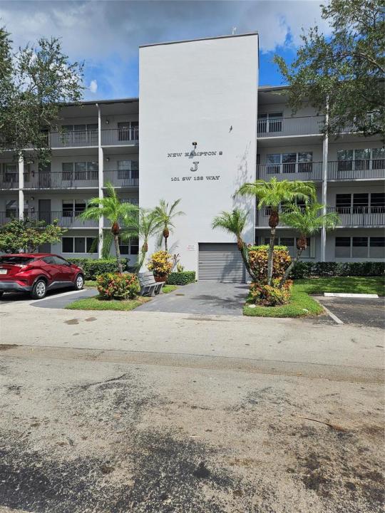 101 SW 132 Way 218, Pembroke Pines, Floryda 33027, USA