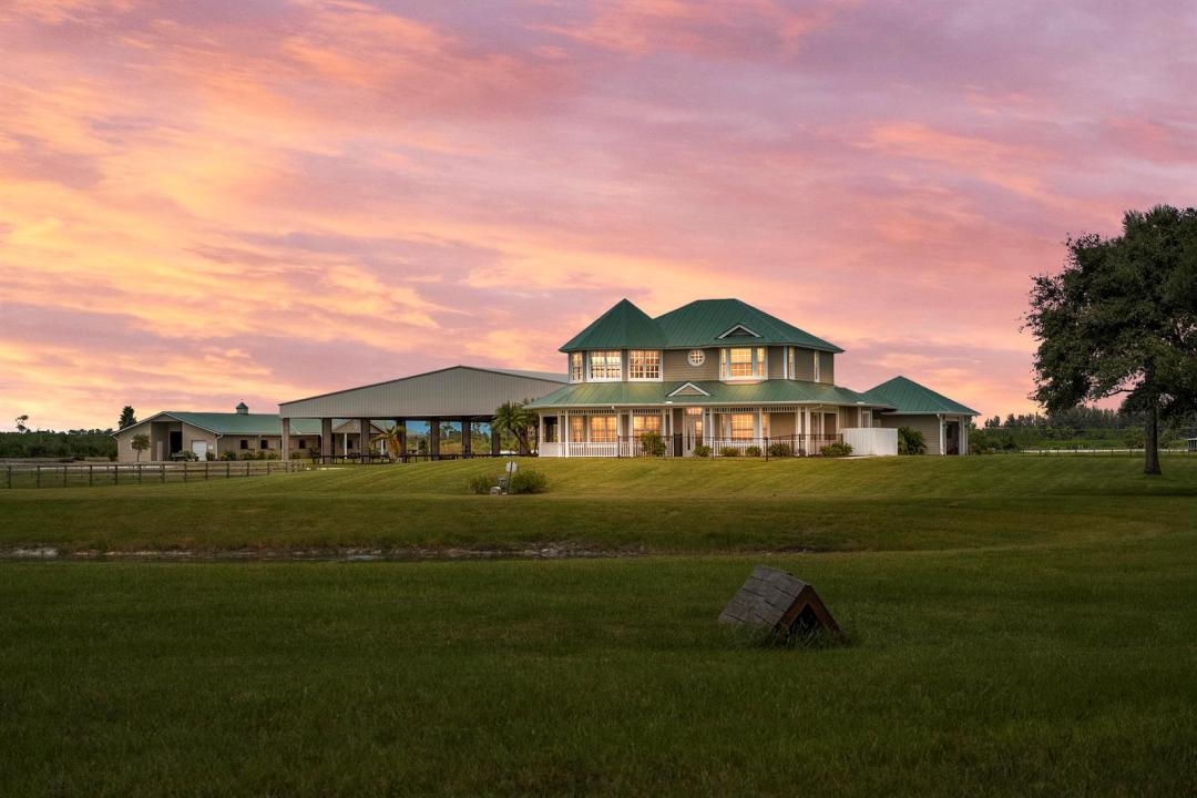 13700 SW Groveside Drive, Stuart, Florida 34997, USA