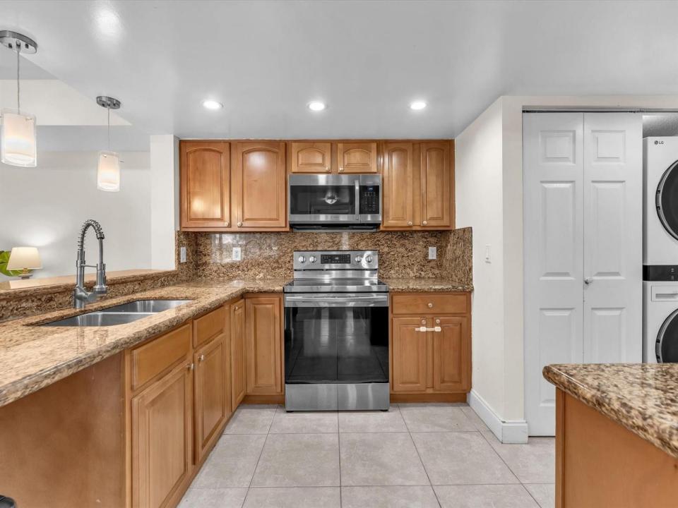9022 W Atlantic Boulevard 213, Coral Springs, Floride 33071, États-Unis