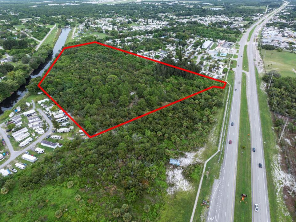 2100 N Us Hwy 1, Fort Pierce, Floryda 34945, USA
