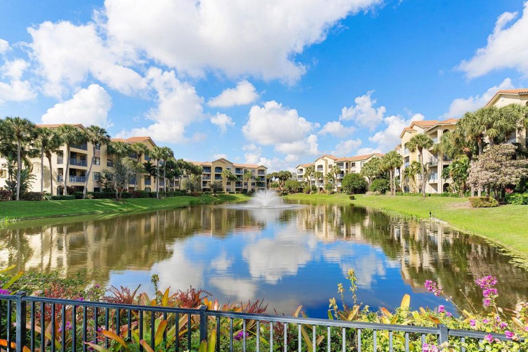 700 Uno Lago Drive 303, Juno Beach, Florida 33408, Stati Uniti