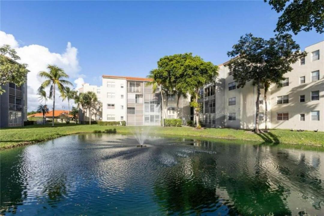 1830 SW 81 4104, North Lauderdale, Floride 33068, États-Unis