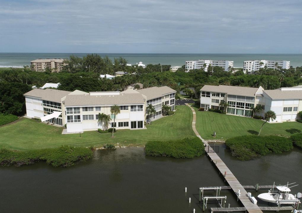 2370 NE Ocean Boulevard C305, Stuart, Floride 34996, États-Unis