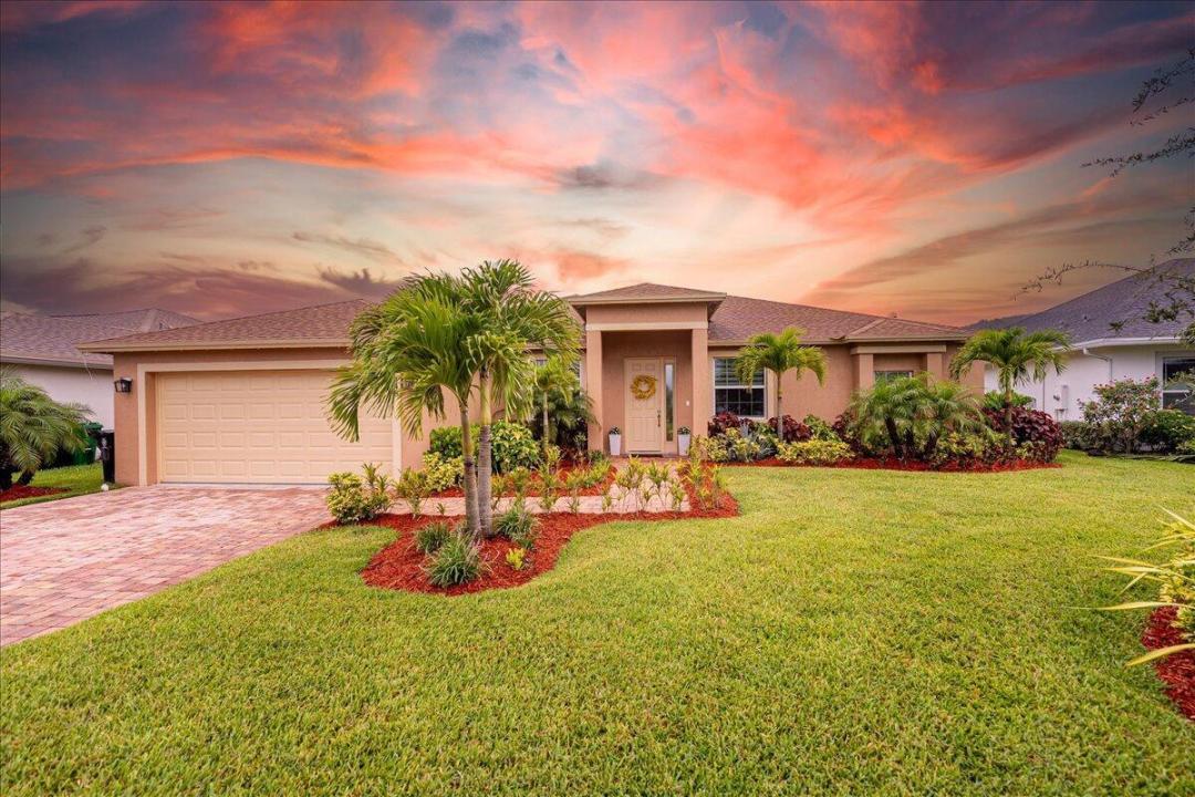 448 SW Vista Lake Drive, Port St. Lucie, フロリダ 34953, アメリカ合衆国