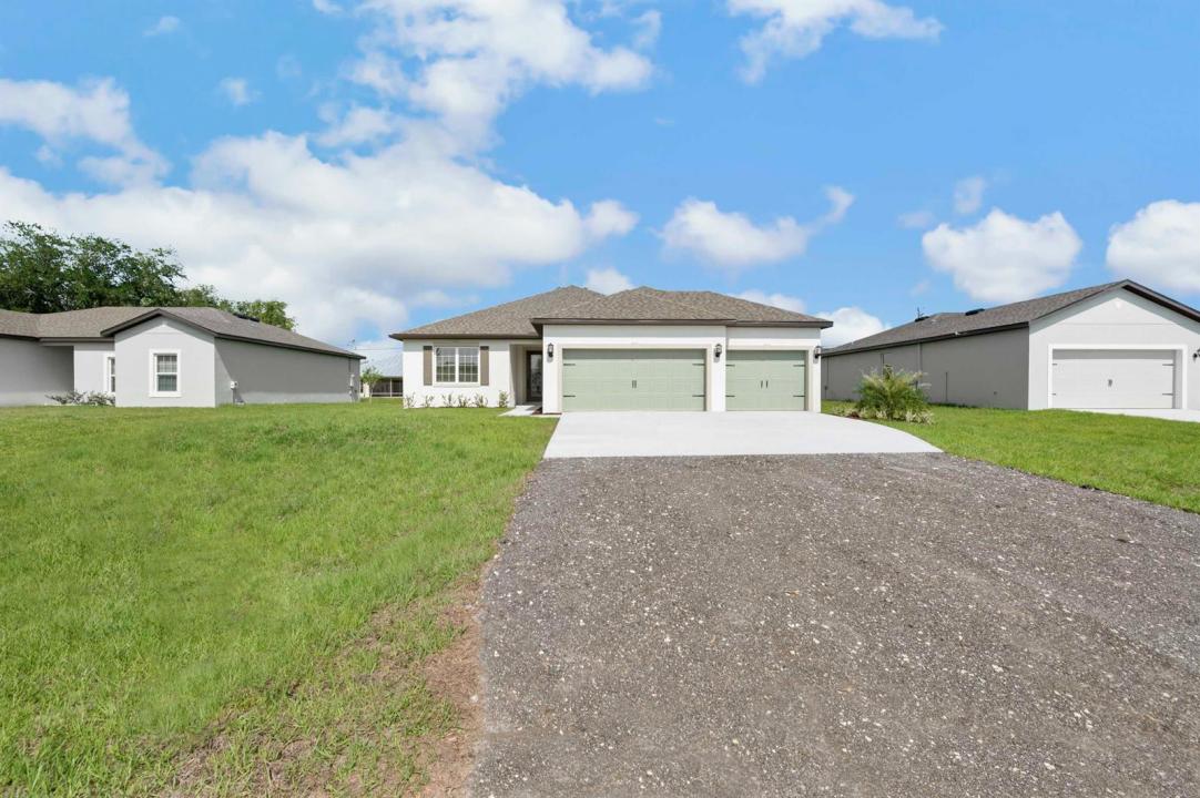 392 SW Paw Court, Port St. Lucie, 플로리다 34953, 미국