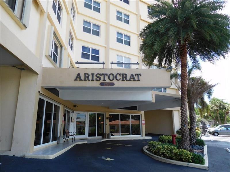 1200 Hibiscus Avenue 702, Pompano Beach, Floride 33062, États-Unis