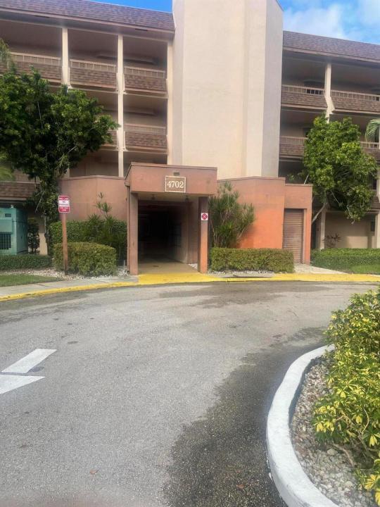 4702 Fountains Drive 207, Lake Worth, Floride 33467, États-Unis