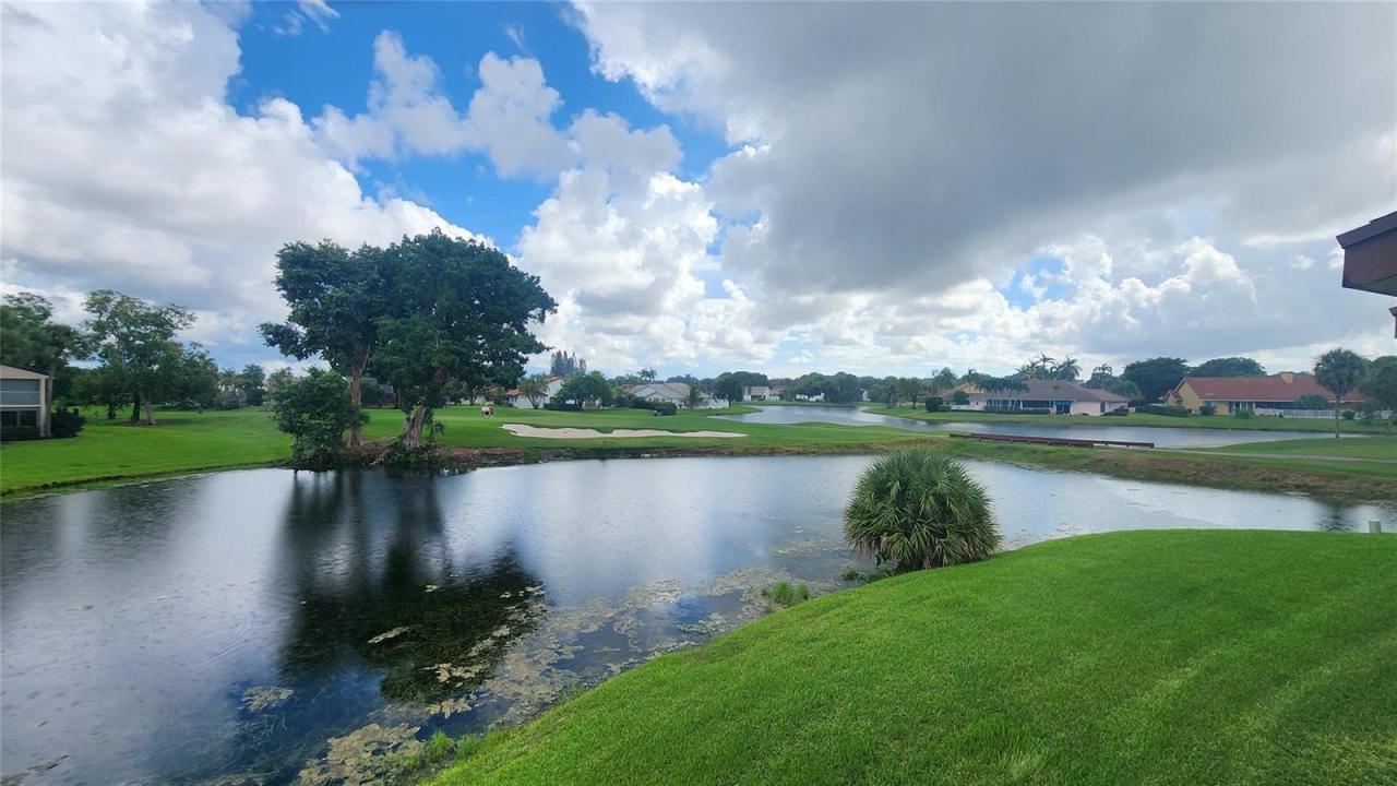 8751 Holly Court 202, Tamarac, Floride 33321, États-Unis