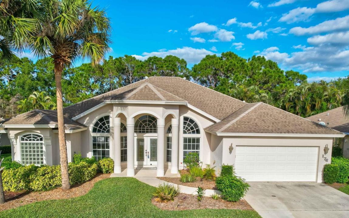 176 SW Fernleaf Trail, Port St. Lucie, Floride 34953, États-Unis