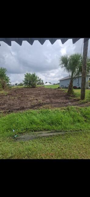 1561 SW Abingdon Avenue, Port St. Lucie, Florida 34953, USA