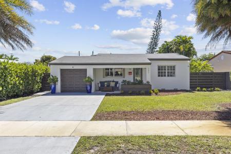 297 Minola Drive, Miami Springs, Florida 33166, USA