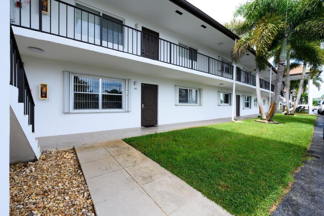 3075 Gardens East Drive 14, Palm Beach Gardens, Floride 33410, États-Unis