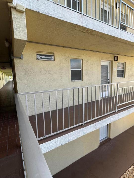 2515 NE 1st Court 215, Boynton Beach, Floride 33435, États-Unis