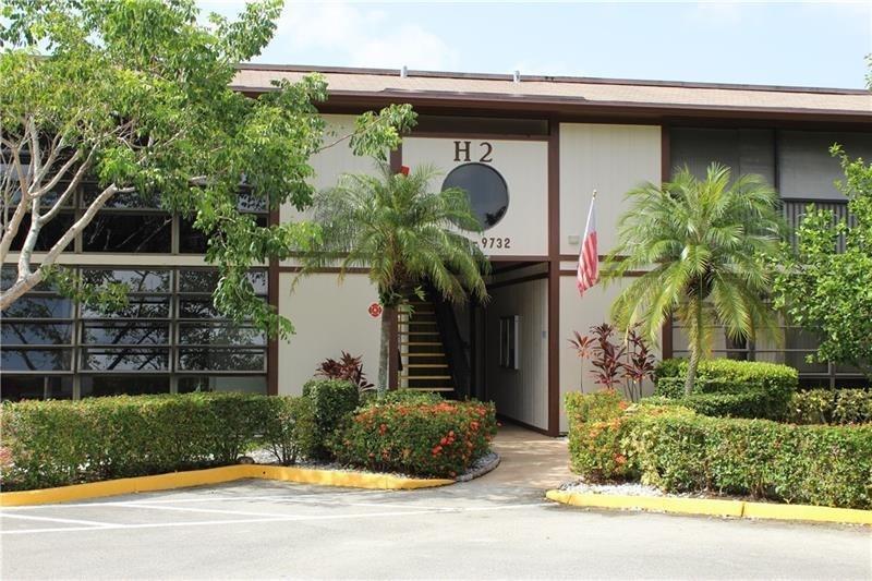 9728 S Belfort Circle 206, Tamarac, Floride 33321, États-Unis