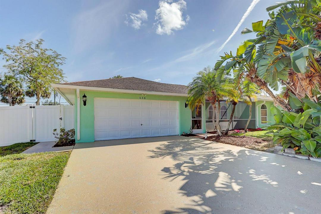 238 SW Grove Avenue, Port St. Lucie, Florida 34983, Stati Uniti