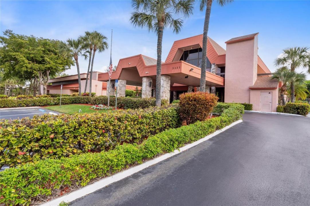 3090 Holiday Springs Boulevard 306, Margate, Floride 33063, États-Unis