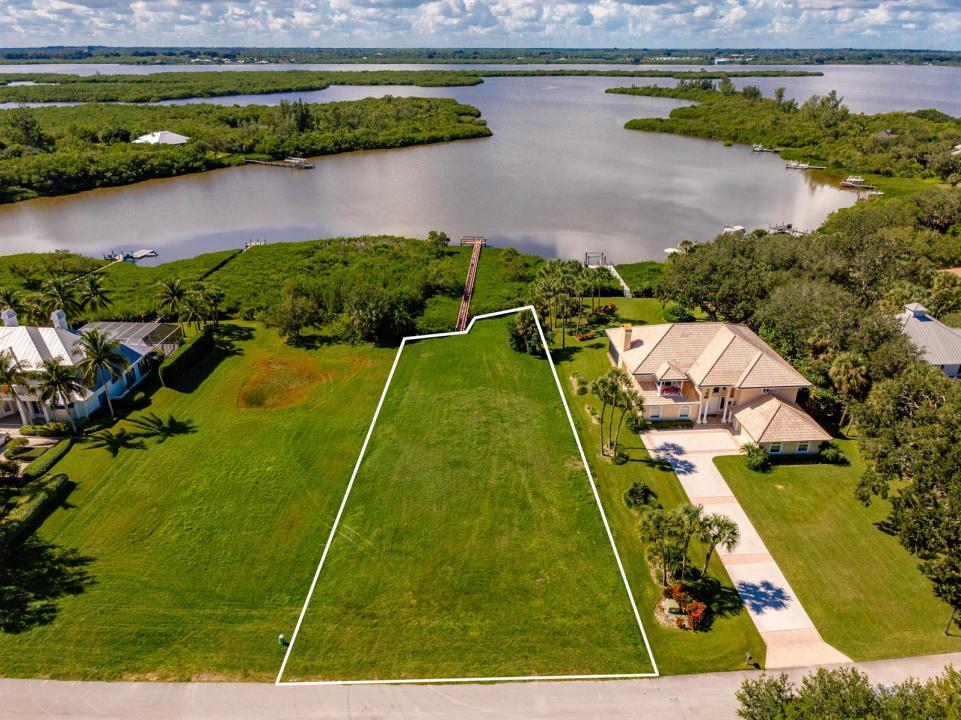 Vero Beach, Florida 32963, USA