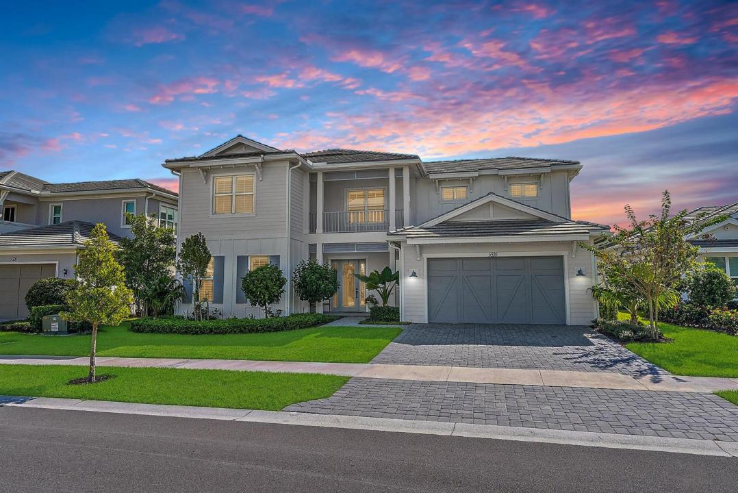 9316 Crestview Circle, Palm Beach Gardens, Florida 33412, USA