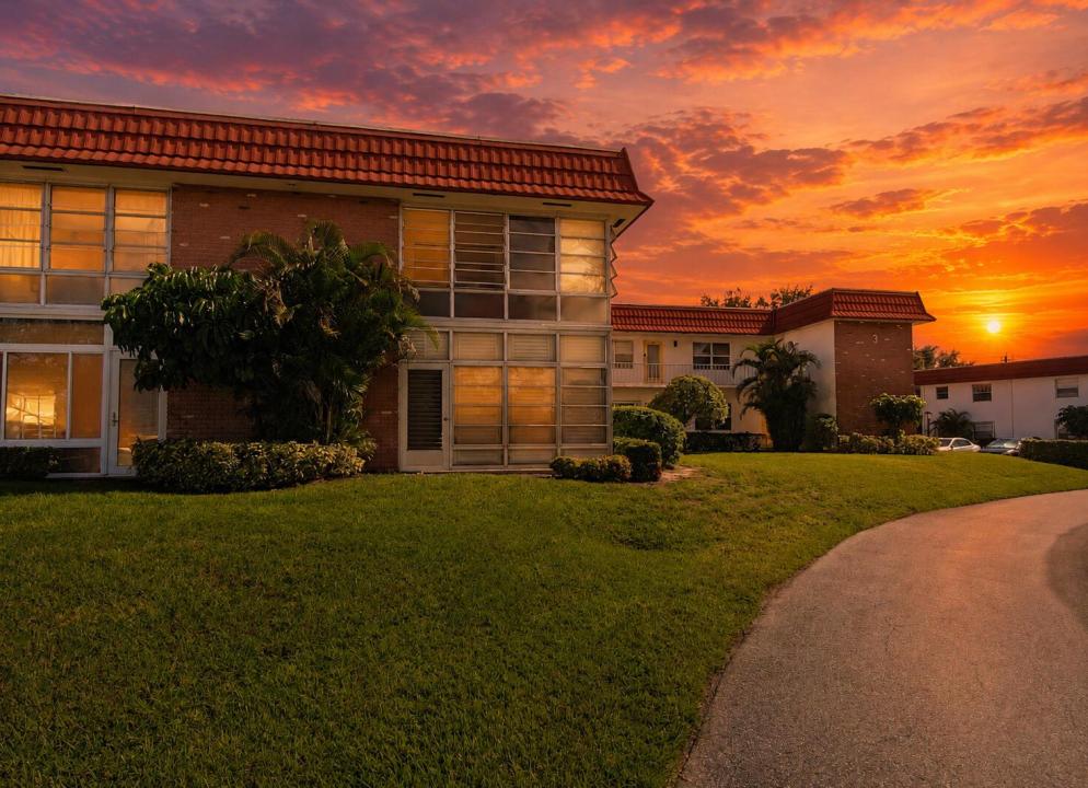 1225 NW 21st Street 3-311, Stuart, Floride 34994, États-Unis