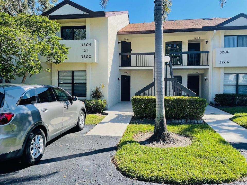 3204 Perimeter Drive 3204, Florida 33467, USA