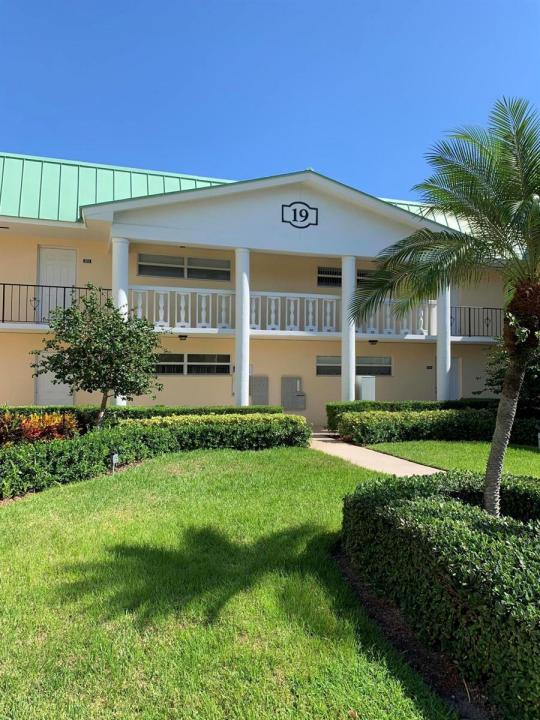 19 Colonial Club Drive Drive 202, Boynton Beach, Floride 33435, États-Unis