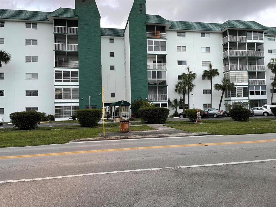 4751 NW 21st Street 500, Lauderhill, Floride 33313, États-Unis