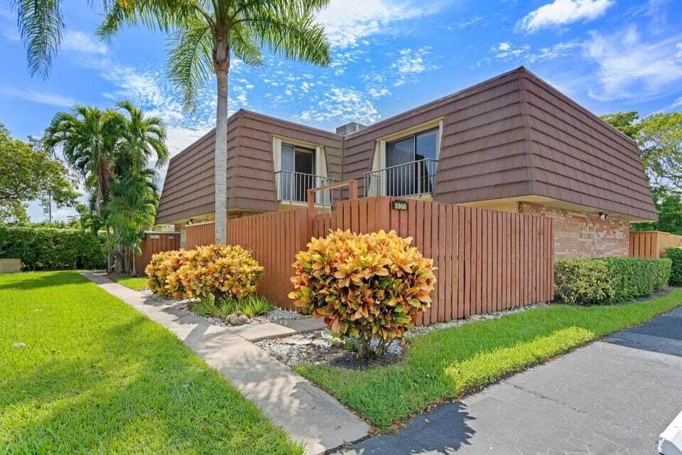 3960 August Drive, Lake Worth, Florida 33461, USA