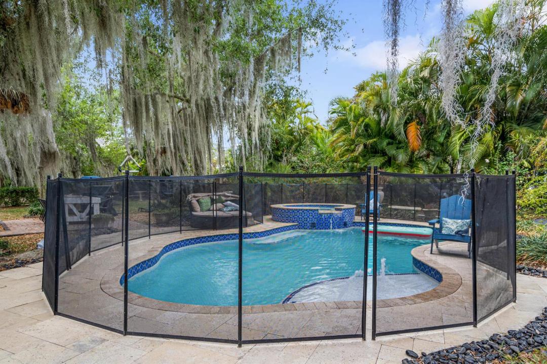303 Lang Road, Cloud Lake, Florida 33406, USA