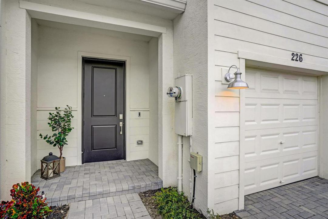 226 SE Woodbark Street, Port St. Lucie, 플로리다 34984, 미국